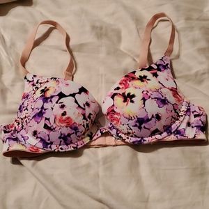 Victoria's secret bra